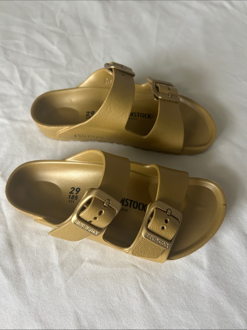 Birkenstock Kids Arizona Sandals in Metallic Gold - Picture 5 of 12
